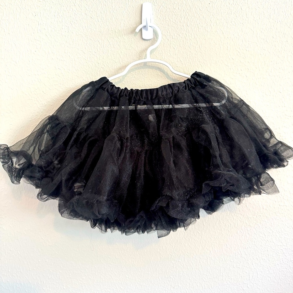 Child’s M/L black petticoat / crinoline - great for dance or Halloween costumes!